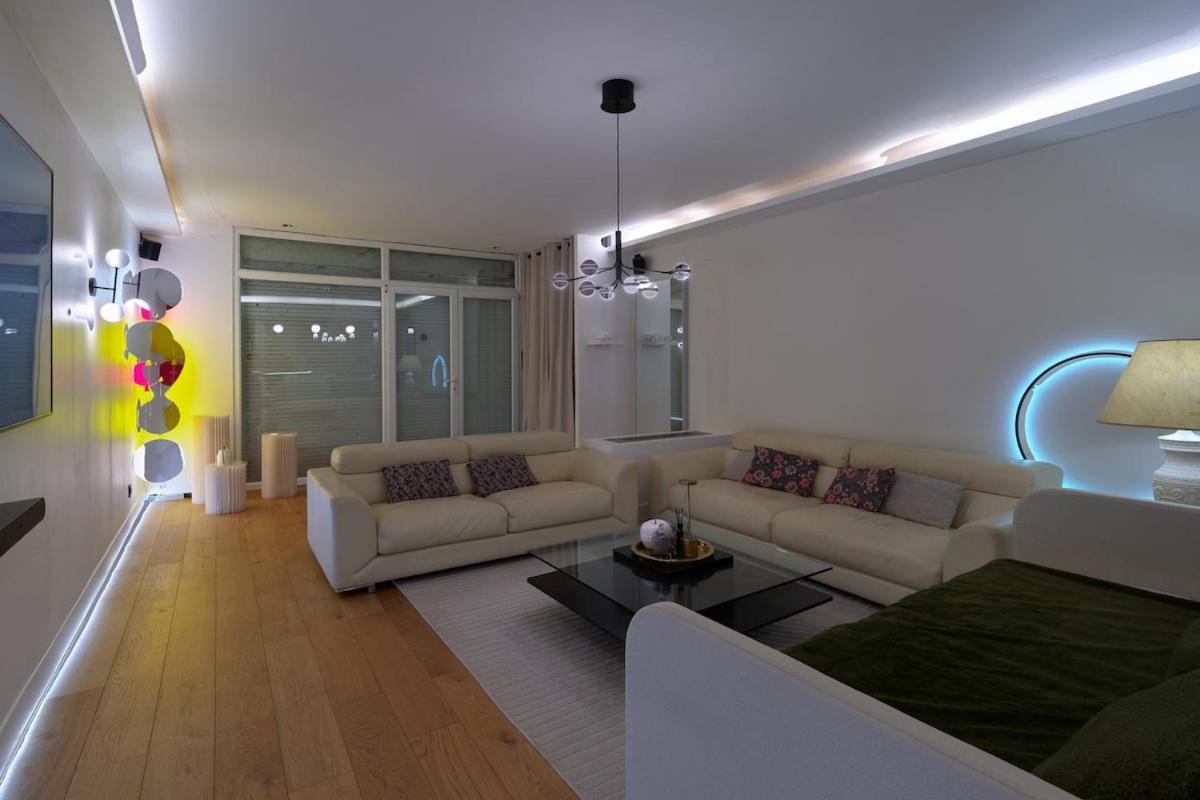 Le Luxury Loft - Parlement Europeen L Parking L Netflix - Spacieux & Unique Straßburg
